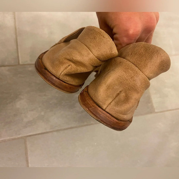 Beek Puffin Leather Booties Brown Size 6 - Picture 2 of 6